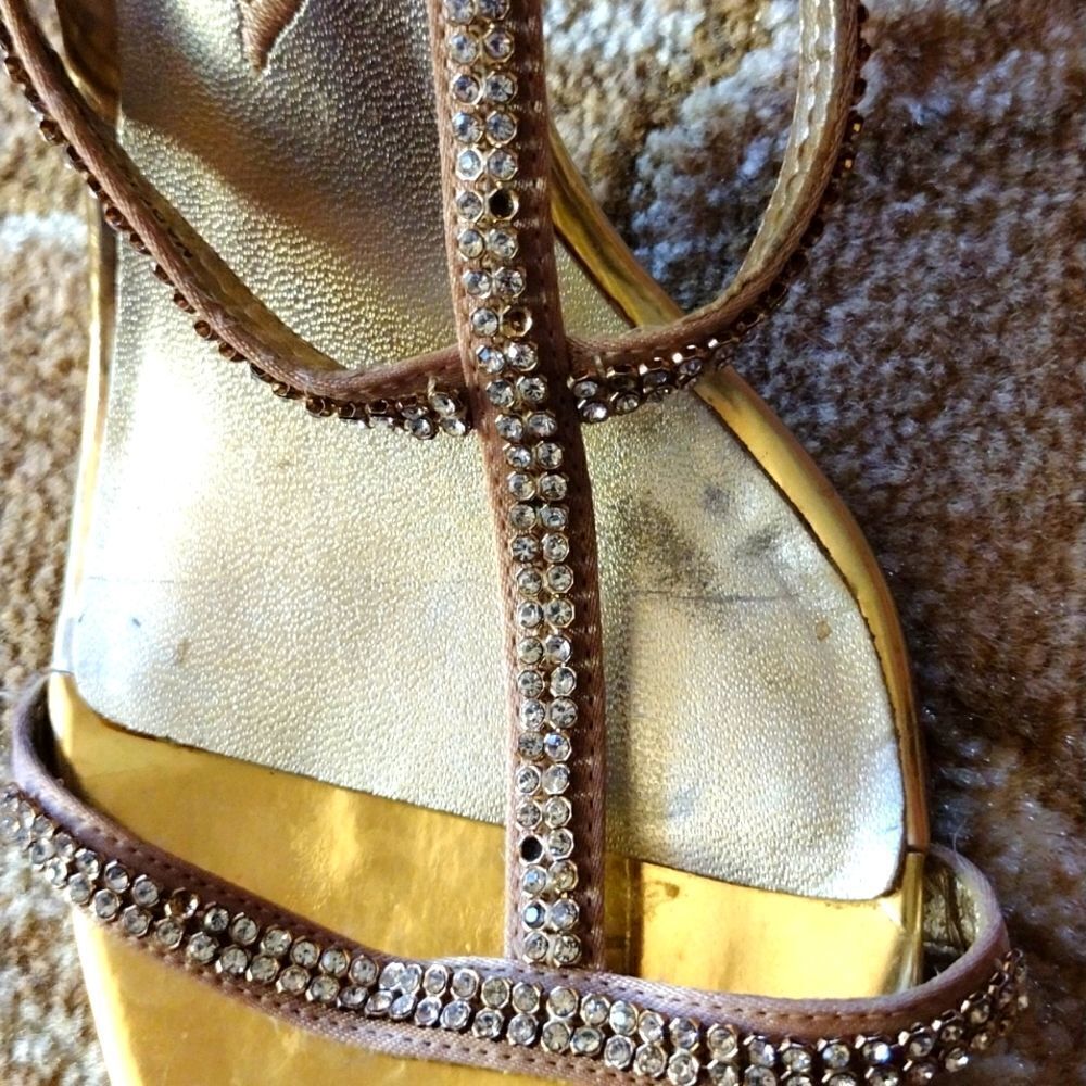 4@30.00 or 25.00 LADIES Designer Ankle Strap Shoes by NINA - Picture 7 of 10